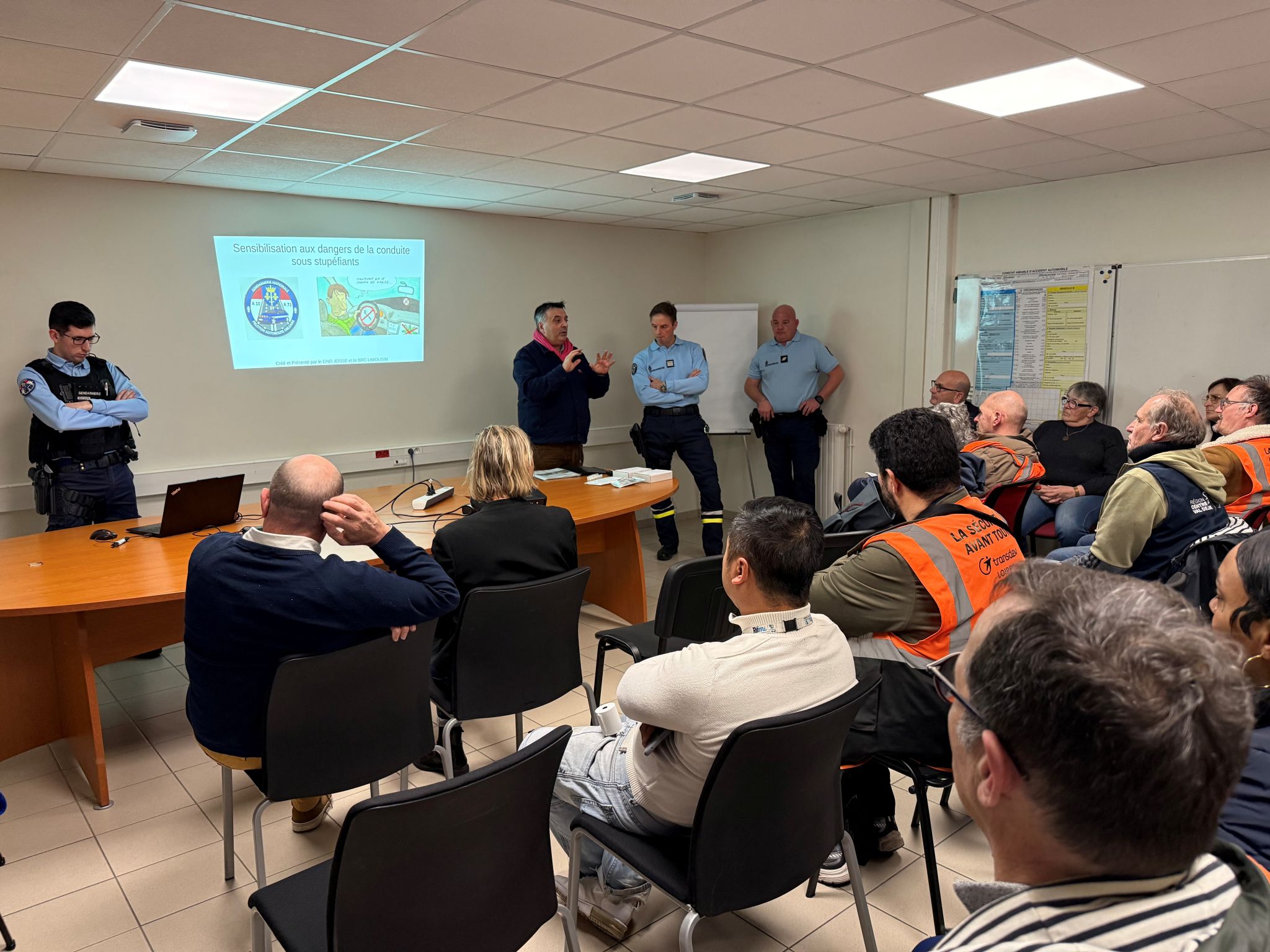 Sécurité des transports : Transdev mobilisé aux côtés de la Région Centre-Val de Loire dans le Loiret